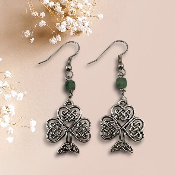 Silver Celtic Knot Earrings Green Aventurine Faceted Cube Gemstone - Picture 8 of 11